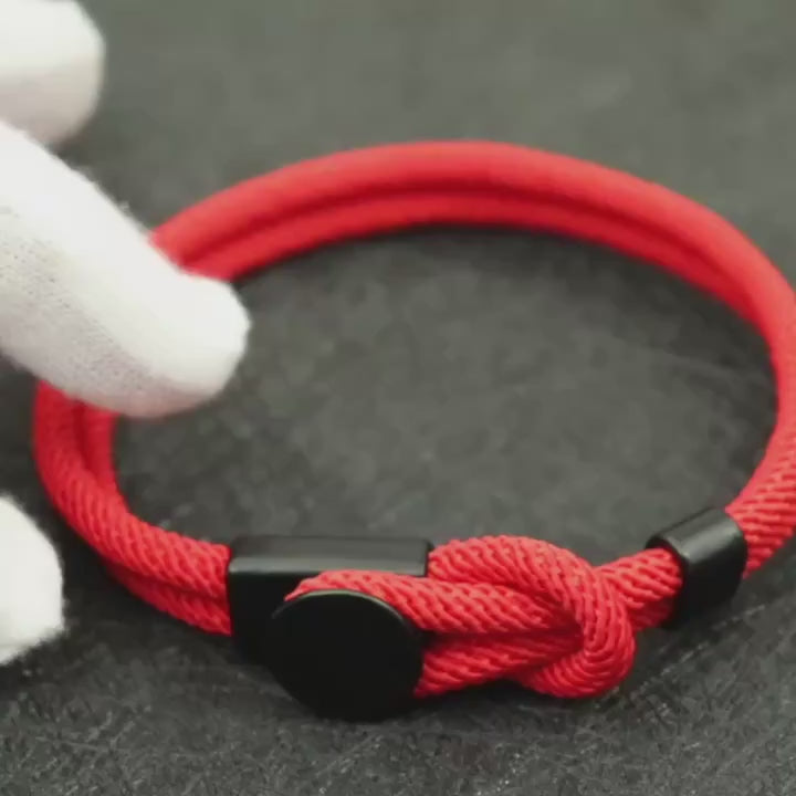 Silent Knot